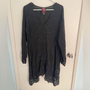 Johnny Was long sleeve mini‎ embroidered dress/tunic w/ scallop lace trim detail
